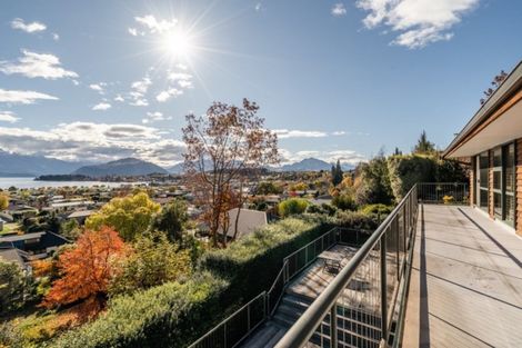 Photo of property in 7 Botting Place, Wanaka, 9305
