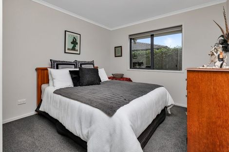 Photo of property in 26 Key West Drive, One Tree Point, 0118