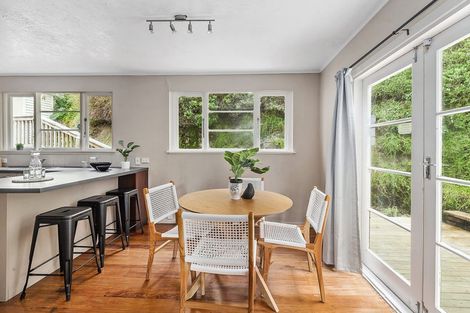 Photo of property in 8 Chester Road, Tawa, Wellington, 5028