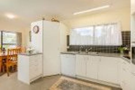 Photo of property in 1/3 Ondine Place, Glenfield, Auckland, 0629