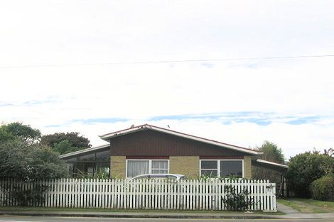 Photo of property in 82 Kapiti Road, Paraparaumu, 5032