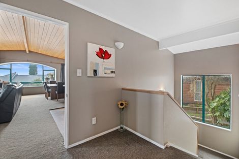 Photo of property in 11 Thelma Place, Lynmore, Rotorua, 3010