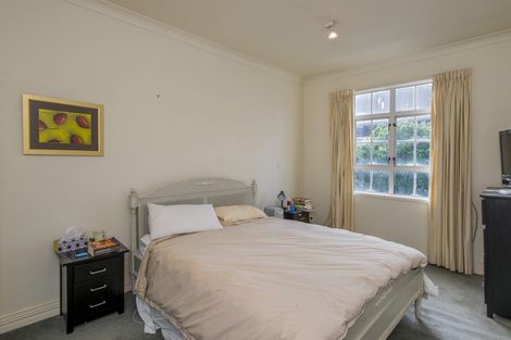 Photo of property in 32 Pipitea Street, Thorndon, Wellington, 6011