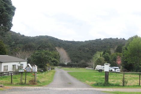 Photo of property in 2125 Rings Road, Coromandel, 3506