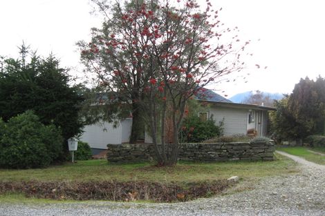 Photo of property in 7 Eely Point Road, Wanaka, 9305