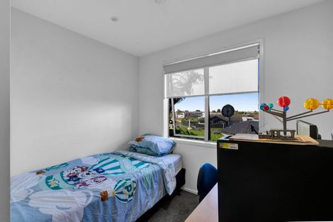 Photo of property in 8 Jersey Place, Bell Block, New Plymouth, 4312