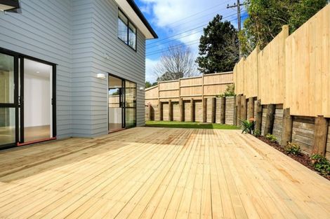 Photo of property in 62 Verran Road, Birkdale, Auckland, 0626