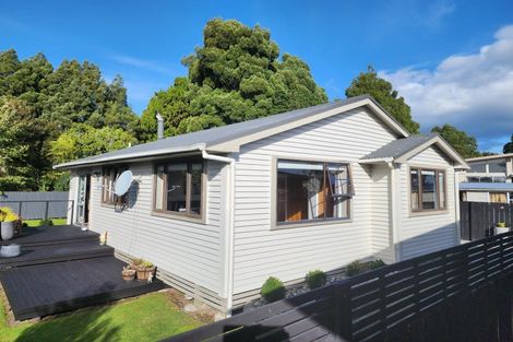 Photo of property in 33 Domett Street, Westport, 7825