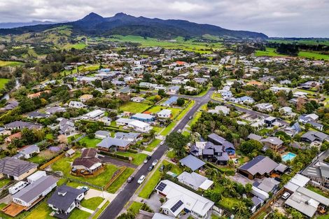 Photo of property in 11a Mace Terrace, Oakura, 4314