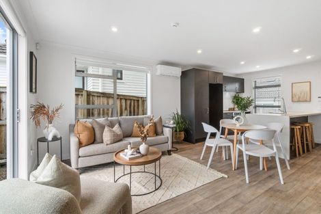 Photo of property in 8a Totara Road, Manurewa, Auckland, 2102