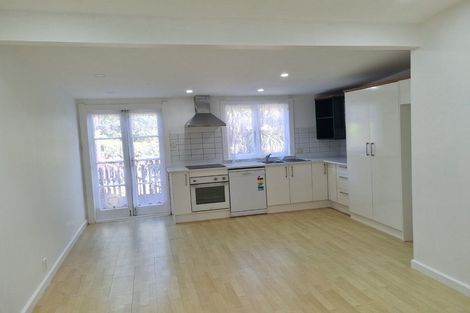 Photo of property in 28b Fruitvale Road, New Lynn, Auckland, 0600