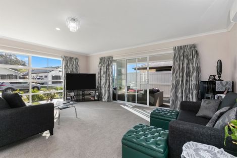 Photo of property in 70 Awataha Crescent, Pyes Pa, Tauranga, 3110