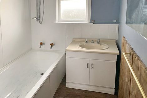 Photo of property in 22 Thyra Street, Dannevirke, 4930