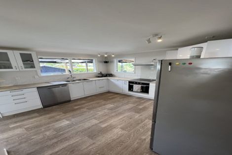 Photo of property in 364 Whangaparaoa Road, Stanmore Bay, Whangaparaoa, 0932