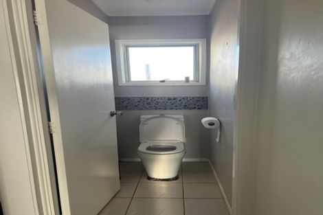 Photo of property in 2/82 Porchester Road, Papakura, 2110