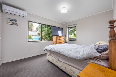 Photo of property in 35 Kellett Road, Ranui, Auckland, 0612
