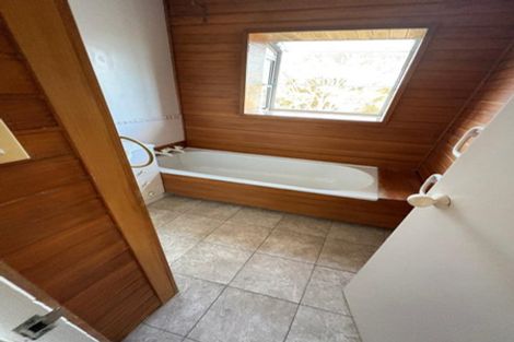 Photo of property in 4a Glendhu Road, Bayview, Auckland, 0629