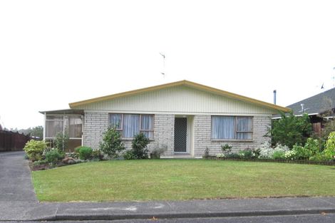 Photo of property in 1/18 Pakira Avenue, Glendene, Auckland, 0602