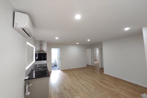 Photo of property in 419 Bucklands Beach Road, Bucklands Beach, Auckland, 2012