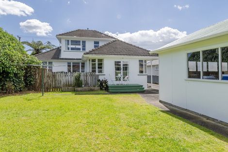 Photo of property in 36 Winchester Street, Levin, 5510