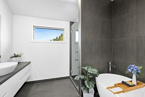 Photo of property in 40 Harbour View Road, Point Wells, Warkworth, 0986