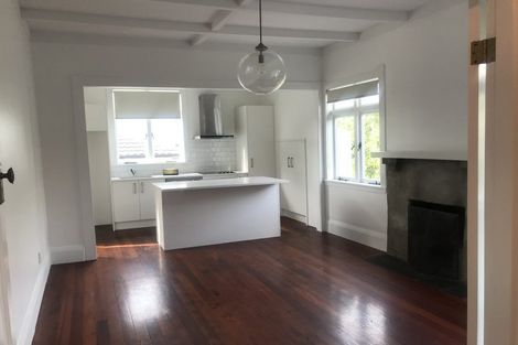 Photo of property in 28 Lloyd Avenue, Mount Albert, Auckland, 1025