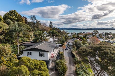 Photo of property in 13 Long Beach Road, Russell, 0202