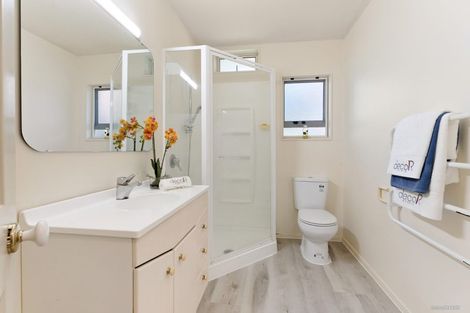 Photo of property in 1/7 Delamare Court, Sunnynook, Auckland, 0632