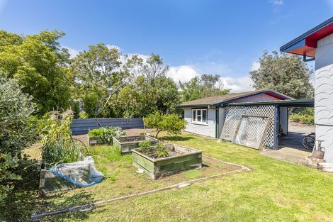 Photo of property in 225 Matai Road, Raumati Beach, Paraparaumu, 5032