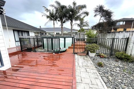 Photo of property in 7 Cherub Place, West Harbour, Auckland, 0618