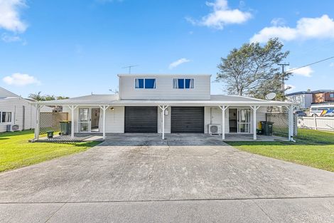 Photo of property in 49 Bay Street, Red Beach, 0932