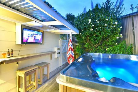 Photo of property in 59 West Hoe Heights, Orewa, 0931