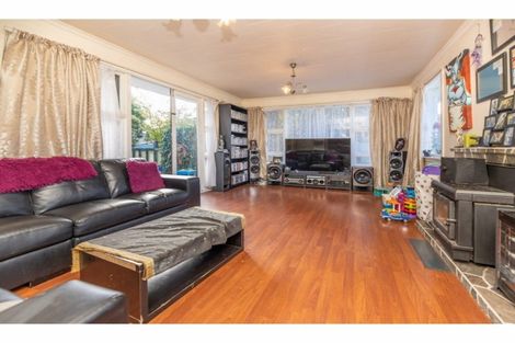 Photo of property in 11 Masham Road, Broomfield, Christchurch, 8042