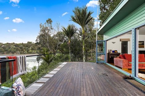 Photo of property in 12 Clinton Road, Tawharanui Peninsula, Warkworth, 0986