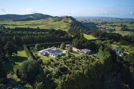 Photo of property in 150 Cemetery Road, Maunu, Whangarei, 0179