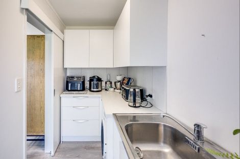 Photo of property in 2 Fern Grove, Taradale, Napier, 4112