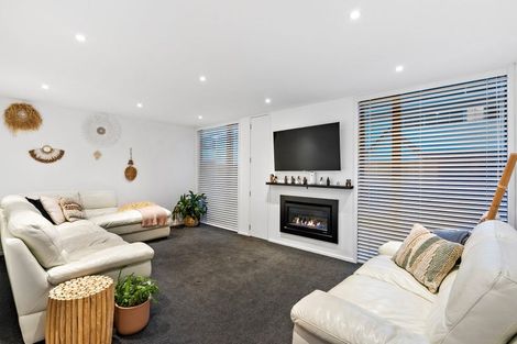 Photo of property in 2/3 Craig Road, Milford, Auckland, 0620