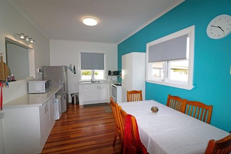 Photo of property in 6 Swinburn Street, Dannevirke, 4930