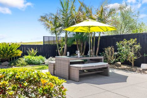 Photo of property in 82 Palm Springs Boulevard, Papamoa Beach, Papamoa, 3118