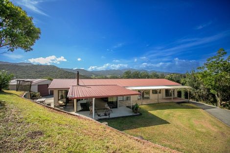 Photo of property in 215 Kempthorne Road, Russell, 0272