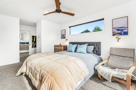 Photo of property in 5 Beach Crescent, Waikuku Beach, 7473