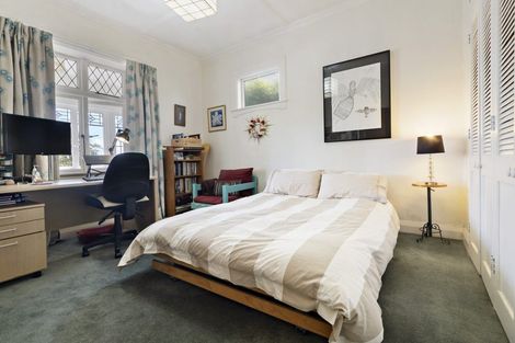 Photo of property in 27 Connaught Terrace, Brooklyn, Wellington, 6021