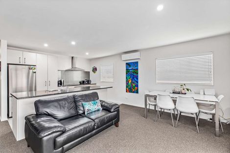 Photo of property in 33 Arion Road, Takanini, 2112