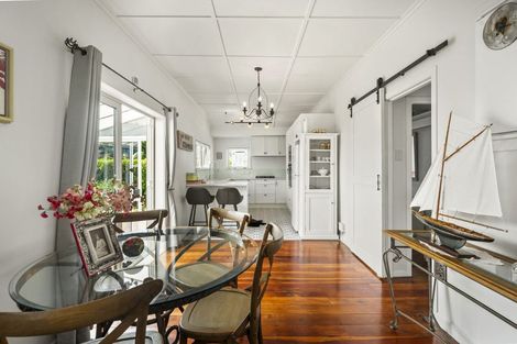 Photo of property in 1/24 Toroa Street, Torbay, Auckland, 0630