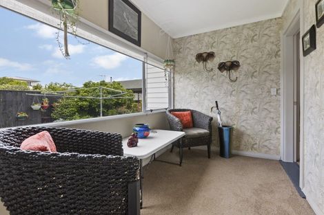 Photo of property in 60 Cutfield Street, Inglewood, 4330