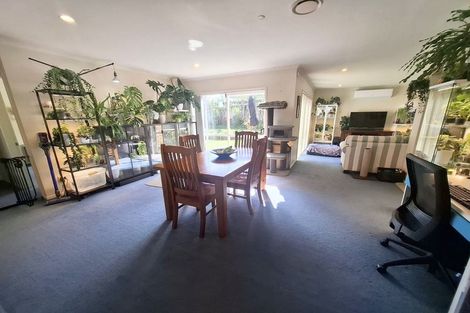Photo of property in 21 Meridian Court, Oteha, Auckland, 0632