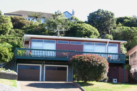 Photo of property in 82 Lohia Street, Khandallah, Wellington, 6035