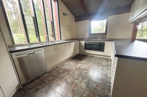 Photo of property in 52 Park Hill Road, Birkenhead, Auckland, 0626