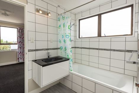 Photo of property in 2/29 Meon Street, Aranui, Christchurch, 8061