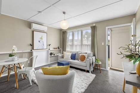 Photo of property in Heretaunga Flats, 4/652 Fergusson Drive, Trentham, Upper Hutt, 5018